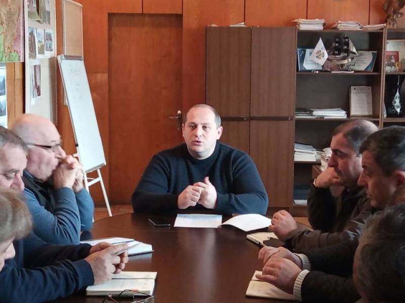 ცაგერის მუნიციპალიტეტის მერმა ავთანდილ უგრეხელიძემ სტრუქტურული ერთეულების...